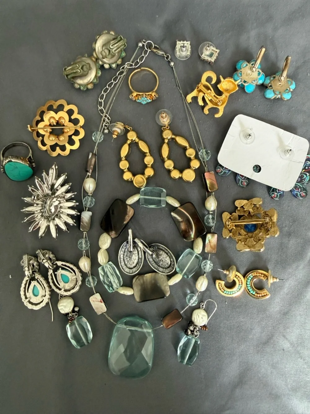 Vintage to New Turquoise and Aqua Jewelry Lot - Picture 6 of 12